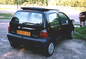 zwarte twingo spring