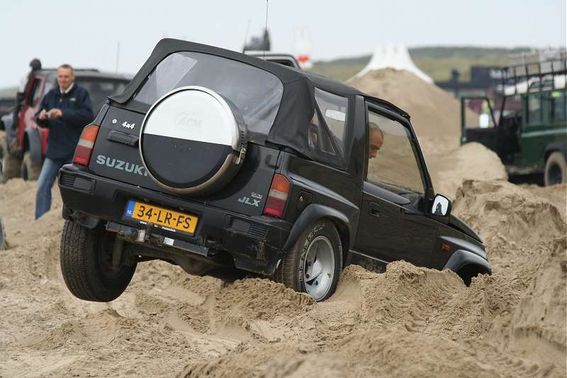 778x510 pixels (53K)